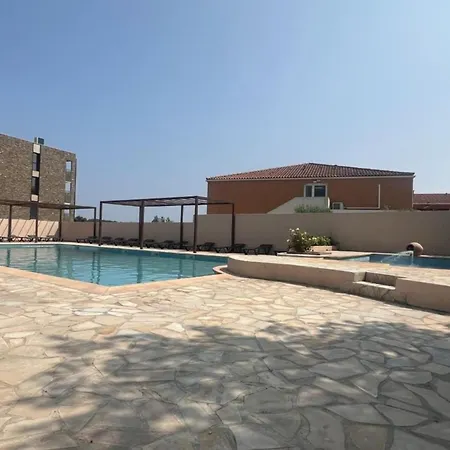 Spacieux 6 Pers. Avec Terrasse - Api-1-52-886 Campingplads *